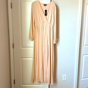 NWT Blush Long Sleeve Lulu’s Maxi Dress